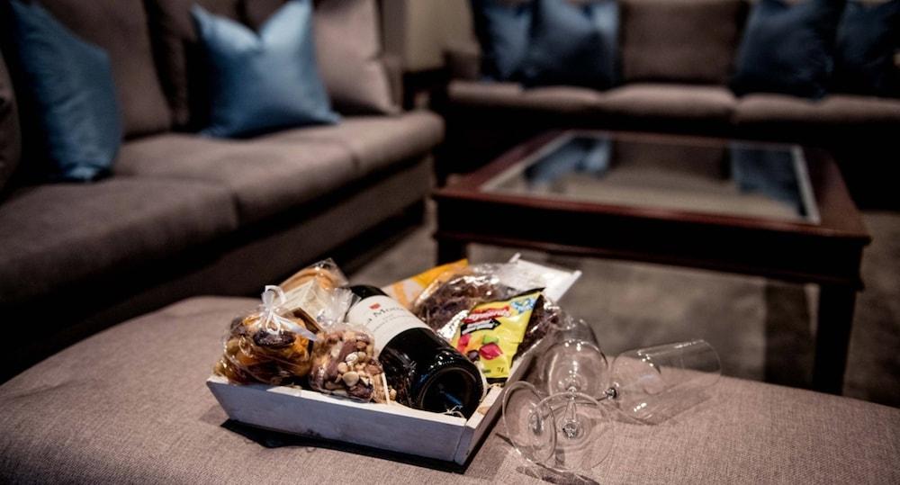 Raphael Suites Johannesburg Exteriör bild